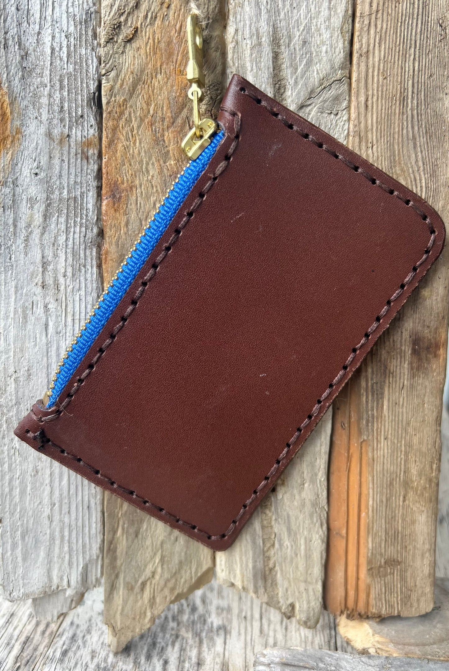 Small Essentials (Zipped) Brown