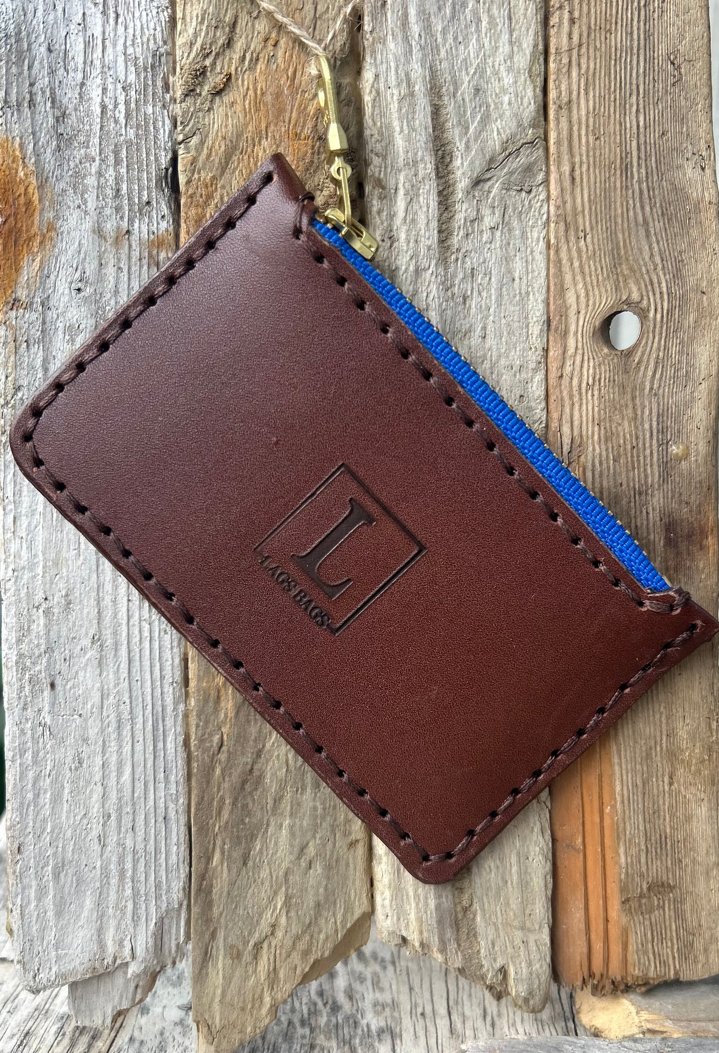 Small Essentials (Zipped) Brown