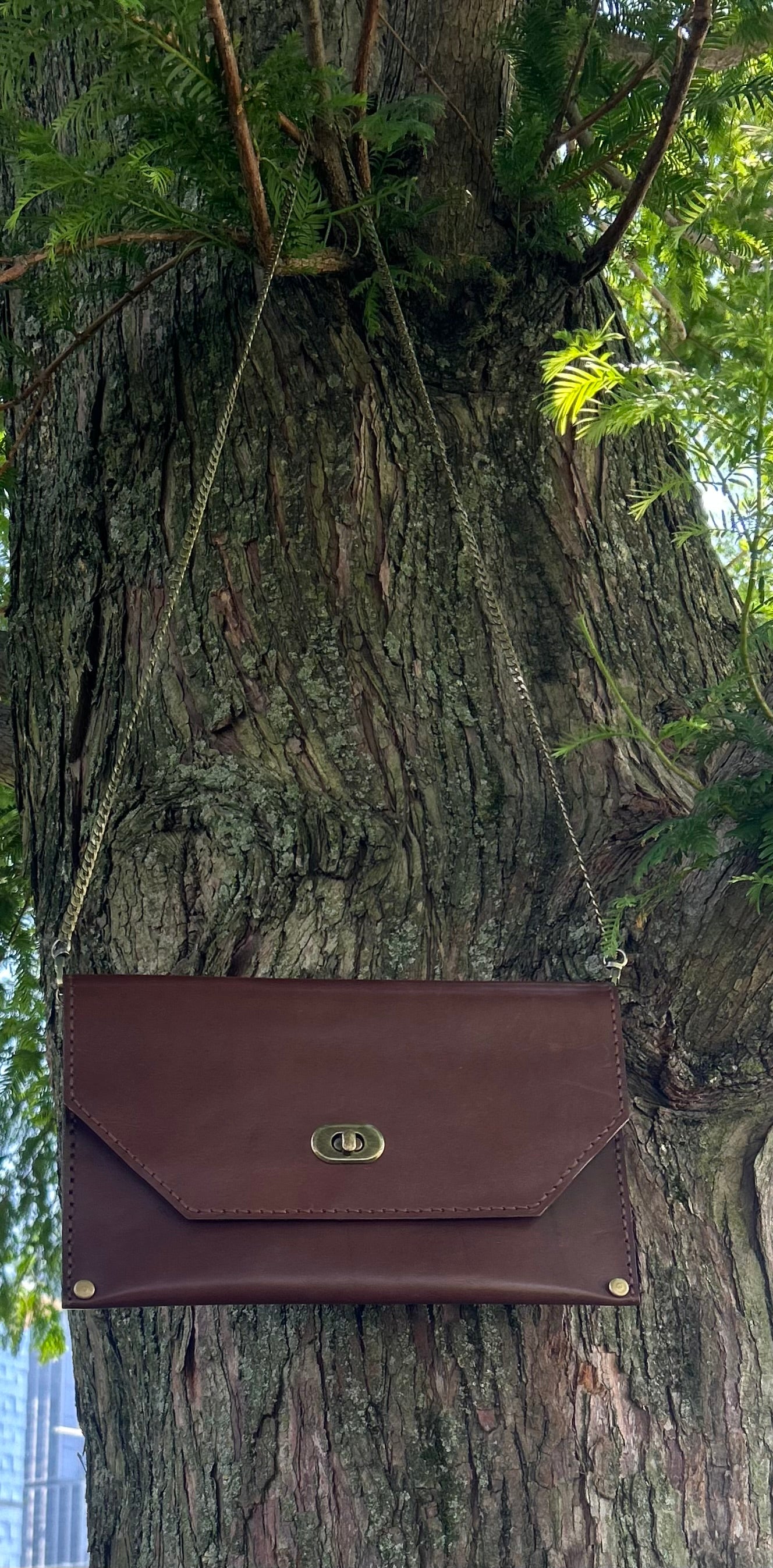 The Square Enve Clutch (with chain) Brown