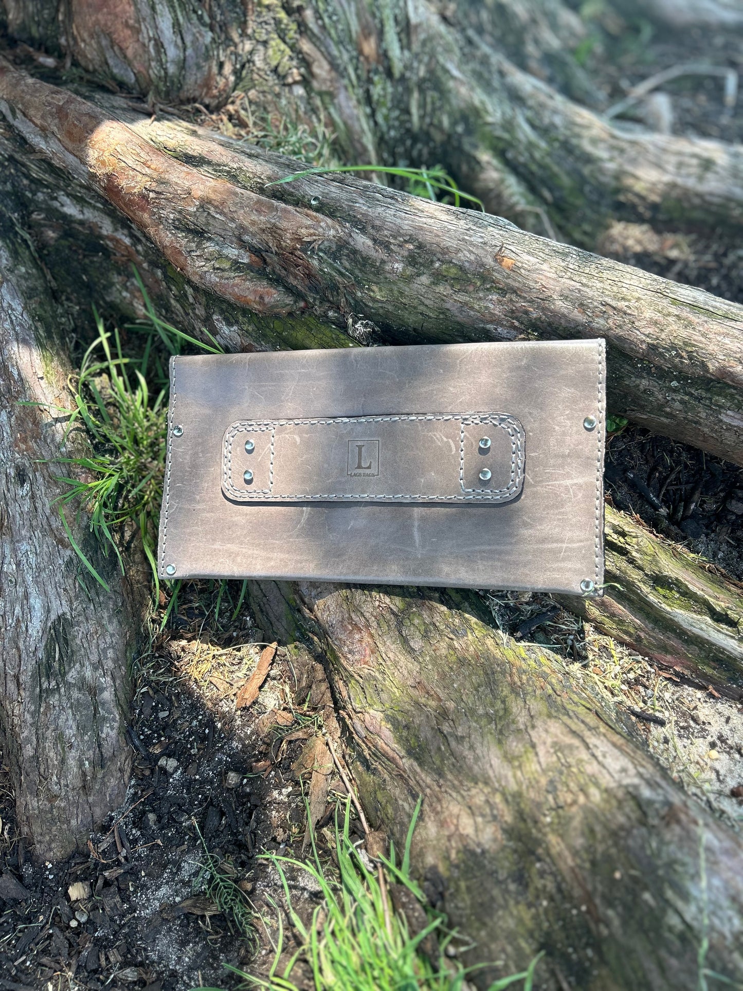 The Rectangular Enve (Clutch): Grey