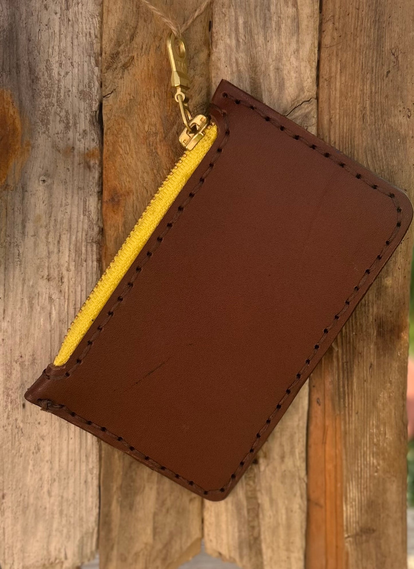 Small Essentials (Zipped) Brown