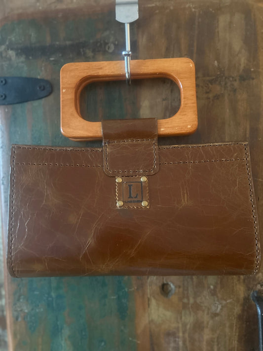 Rectangular “U” with Wooden Handles (brown)
