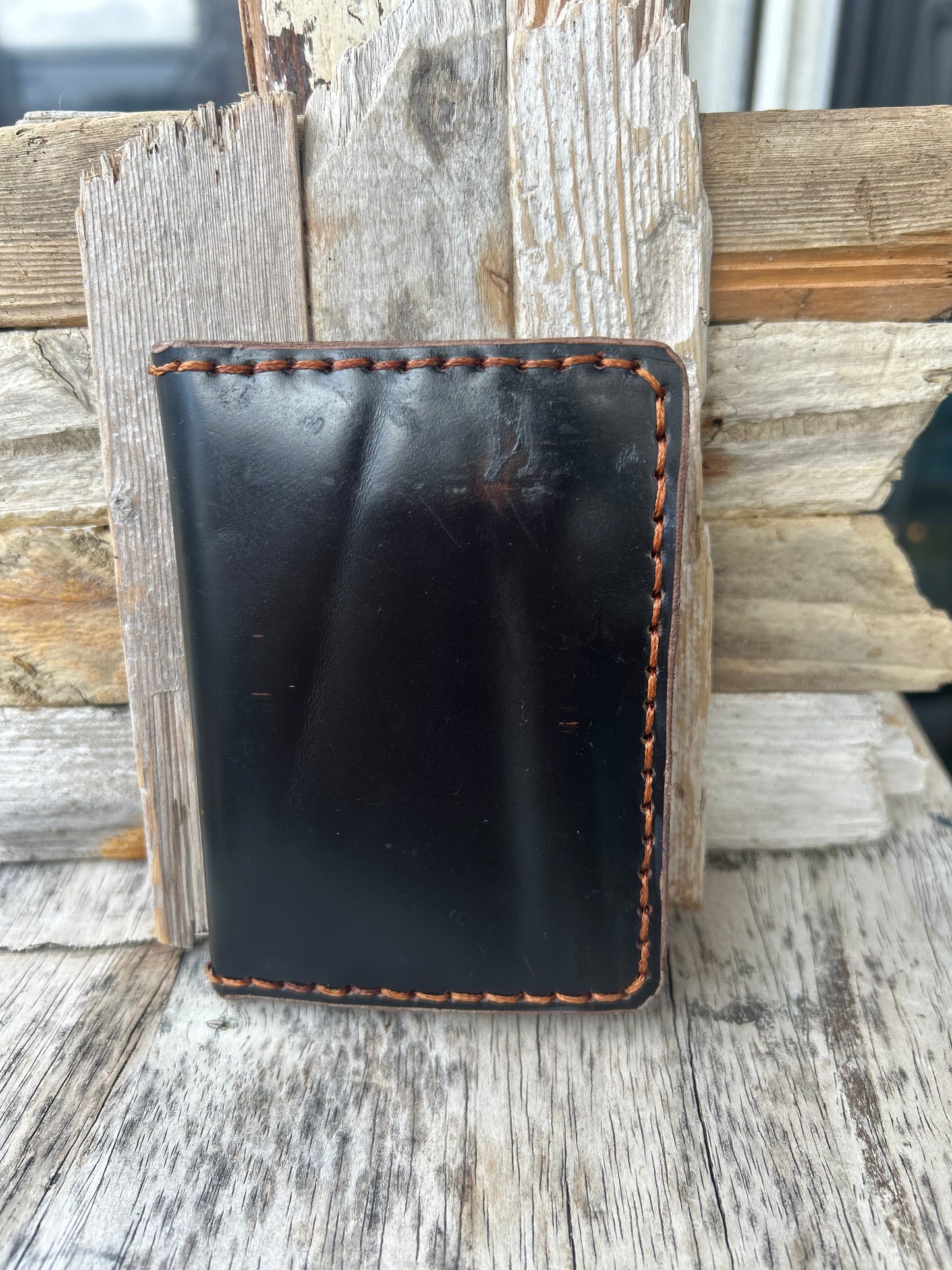 Wallet Gender Neutral (distressed dark brown)